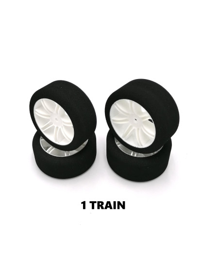 1 train pneus piste 1/10 jantes blanches FFVRC - HOT RACE